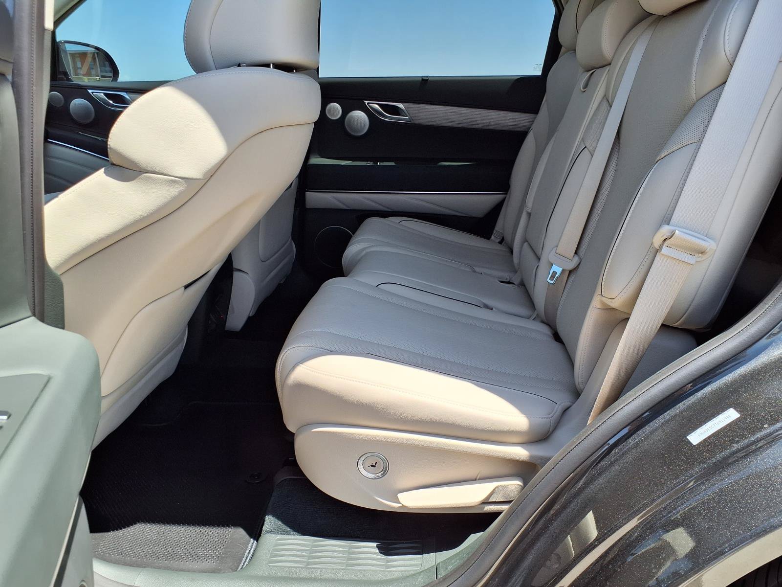 Certified 2026 Genesis GV80 3.5T Advanced AWD/4WD image 18