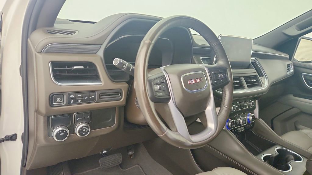 Used 2022 GMC Yukon XL SLT w/ SLT Premium Package RWD image 14