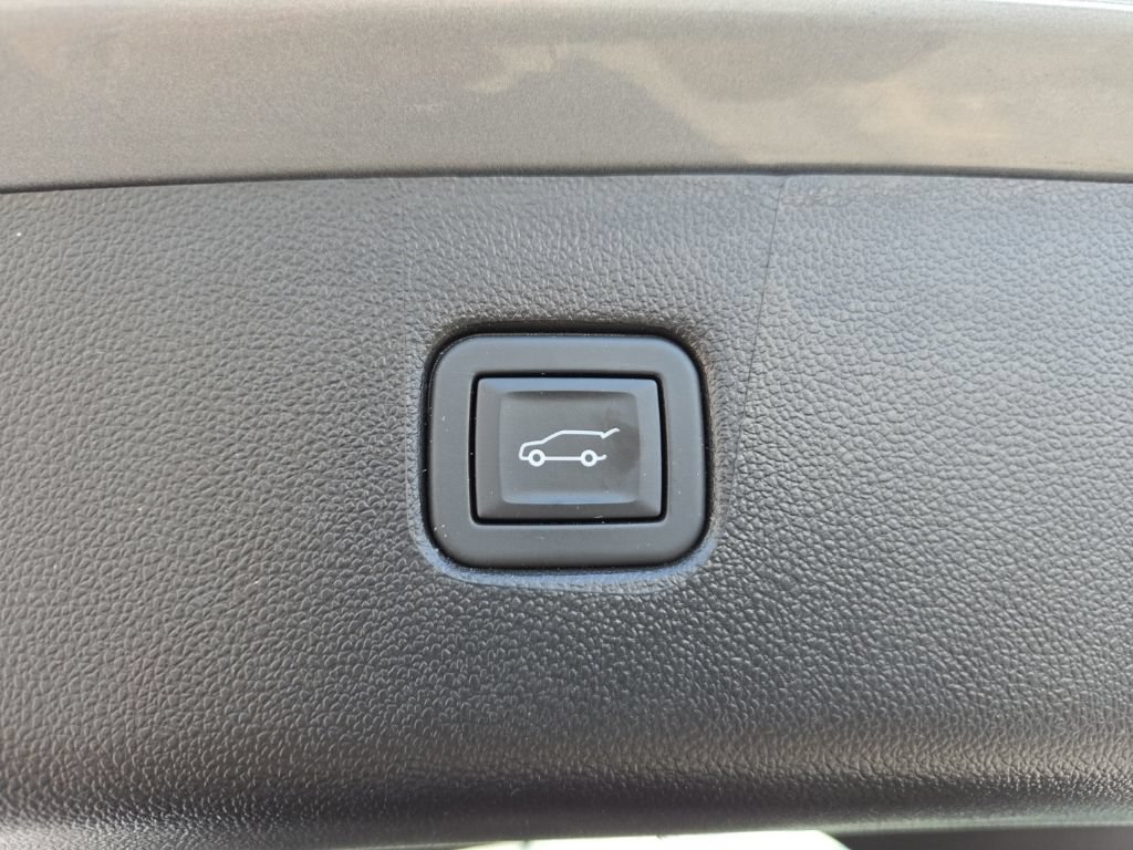 Certified 2024 Chevrolet Blazer LT w/ Convenience Package AWD/4WD image 10