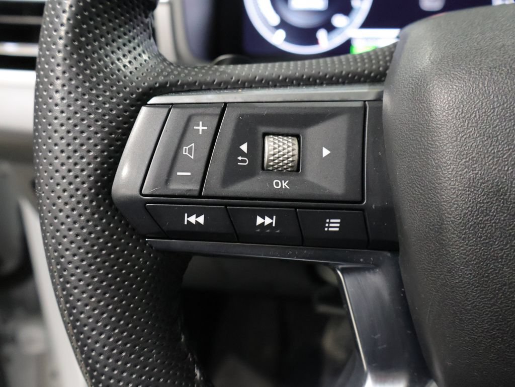Used 2024 Mitsubishi Outlander SEL AWD/4WD image 36