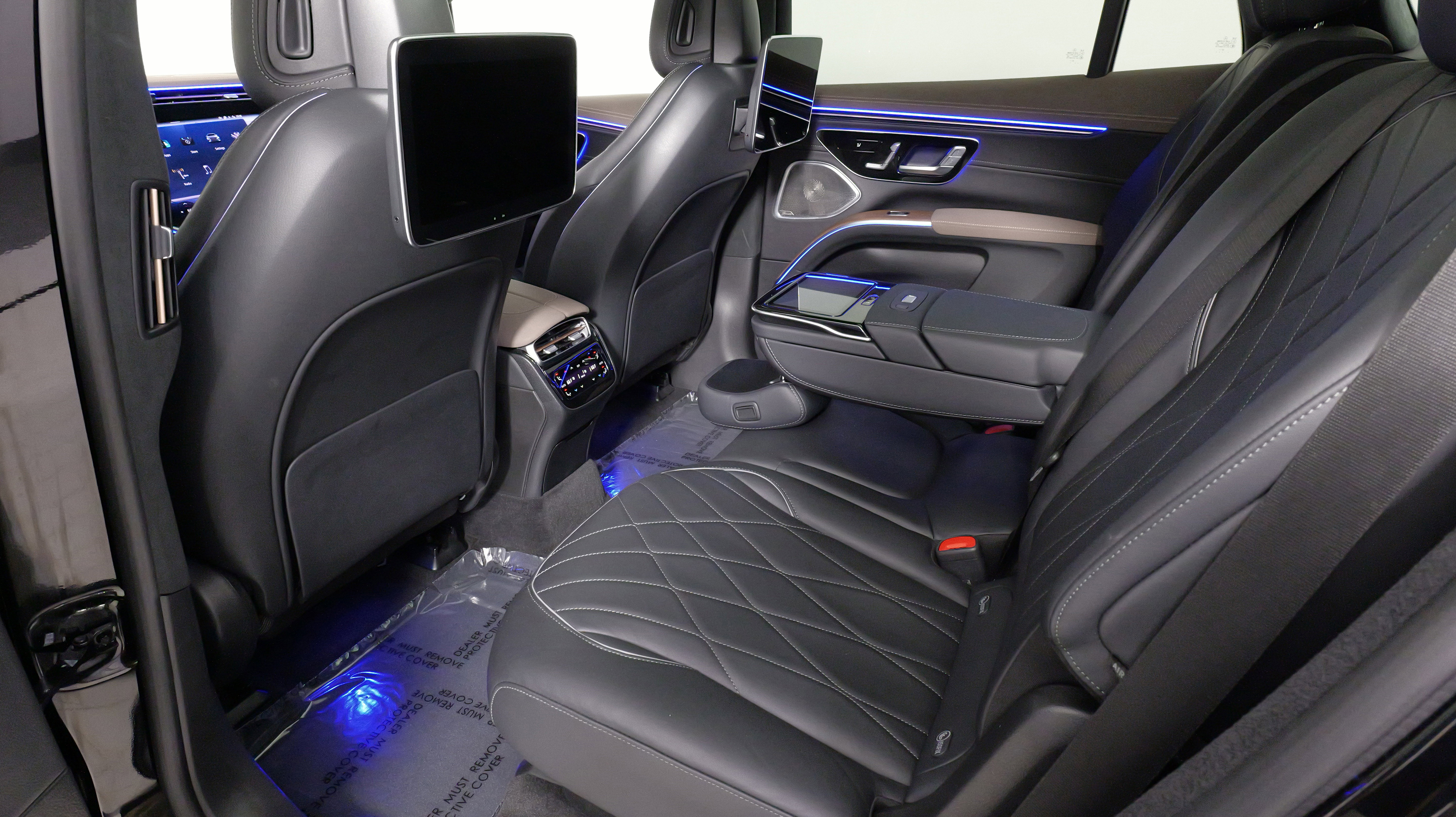 Used 2023 Mercedes-Benz EQS 580 4MATIC SUV image 38