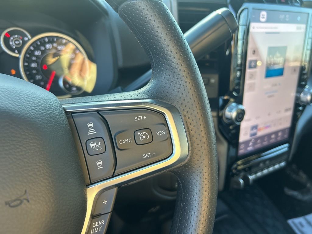 New 2026 RAM 5500 Tradesman AWD/4WD image 18