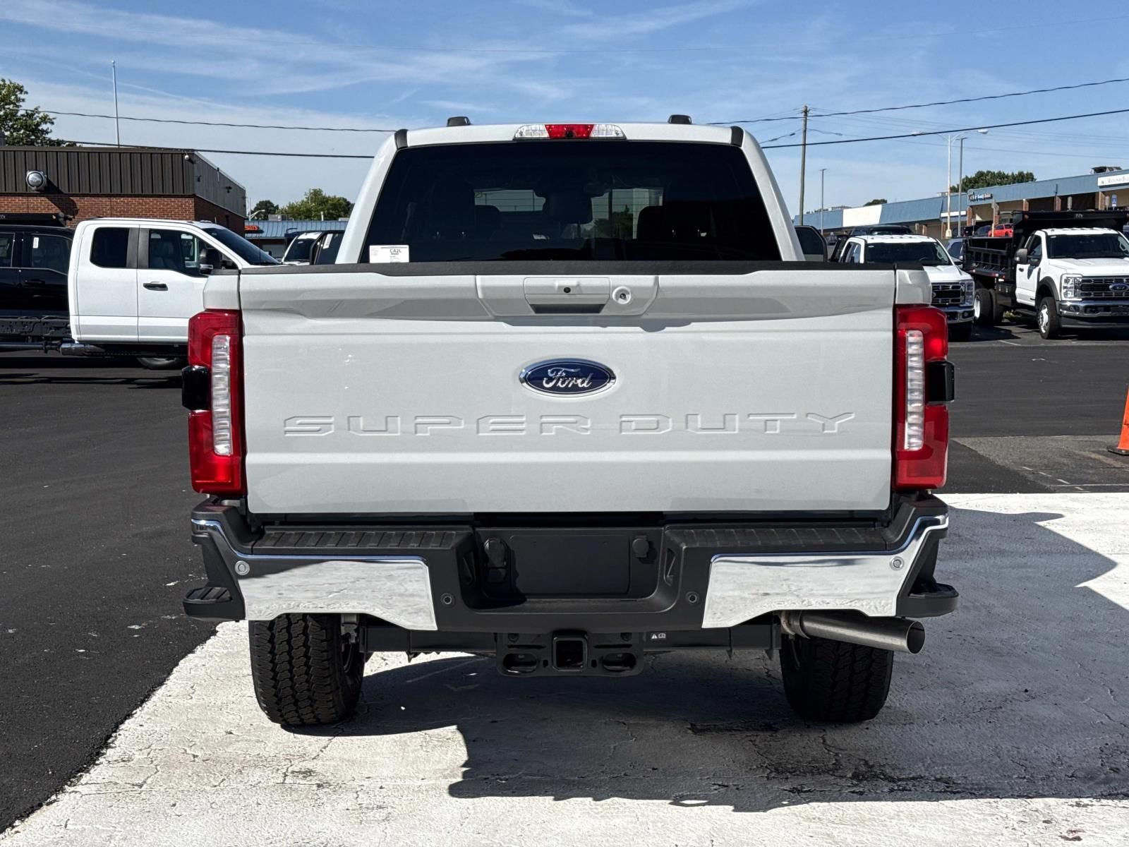 New 2026 Ford F250 Lariat w/ FX4 Off-Road Package AWD/4WD image 4