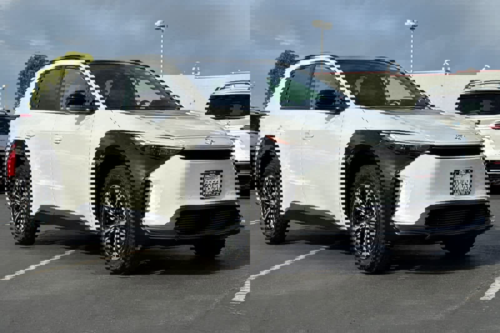 Used 2025 Toyota bZ4X FWD image 5