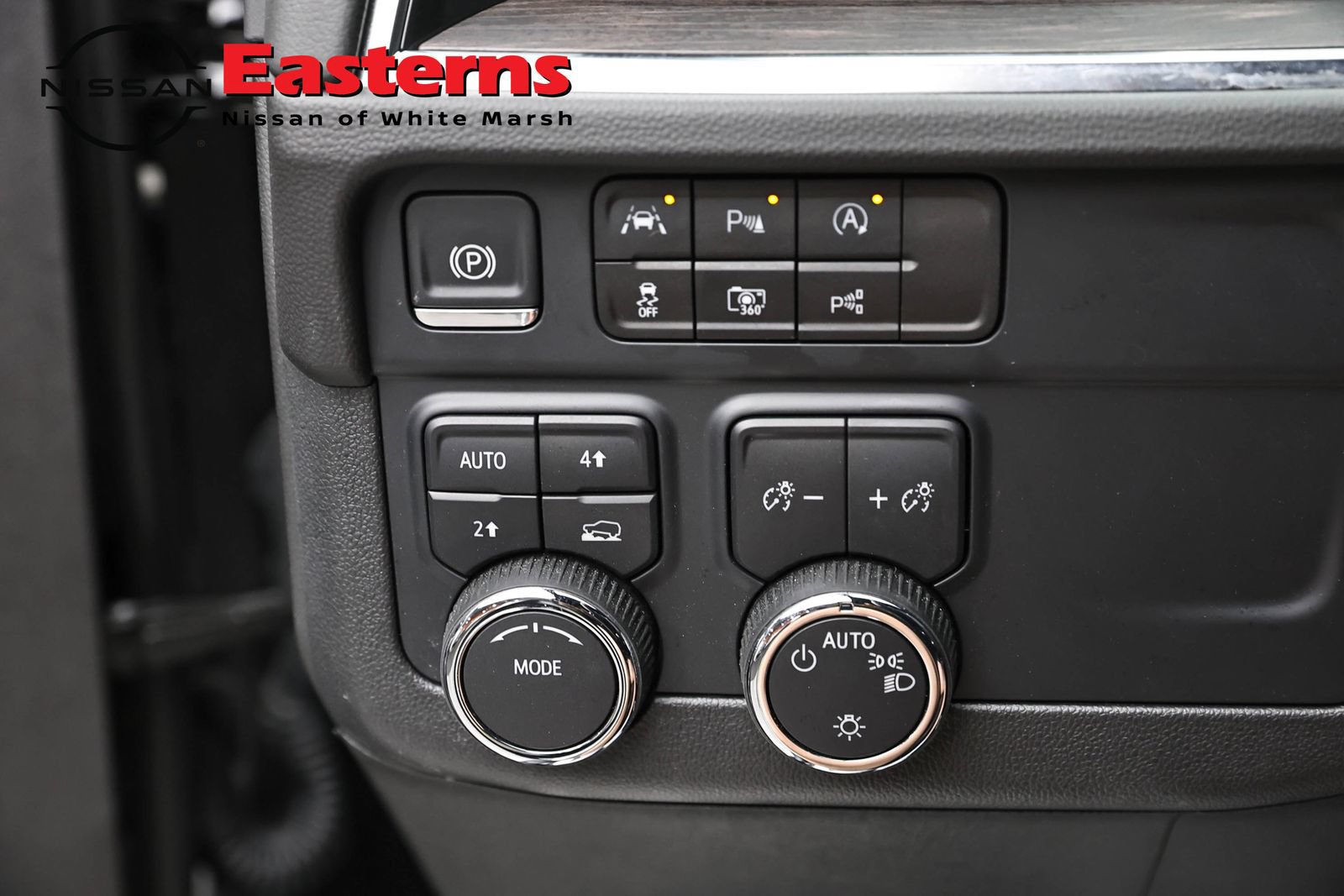 Used 2025 Chevrolet Tahoe LT AWD/4WD image 21