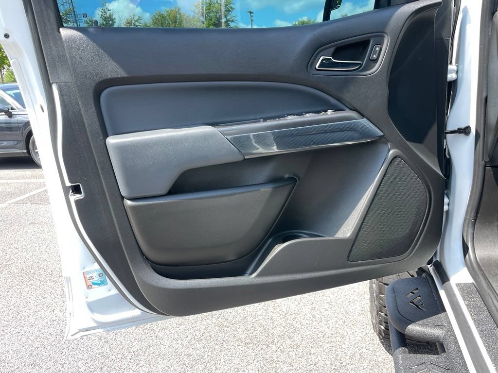 Used 2022 Chevrolet Colorado Z71 AWD/4WD image 21