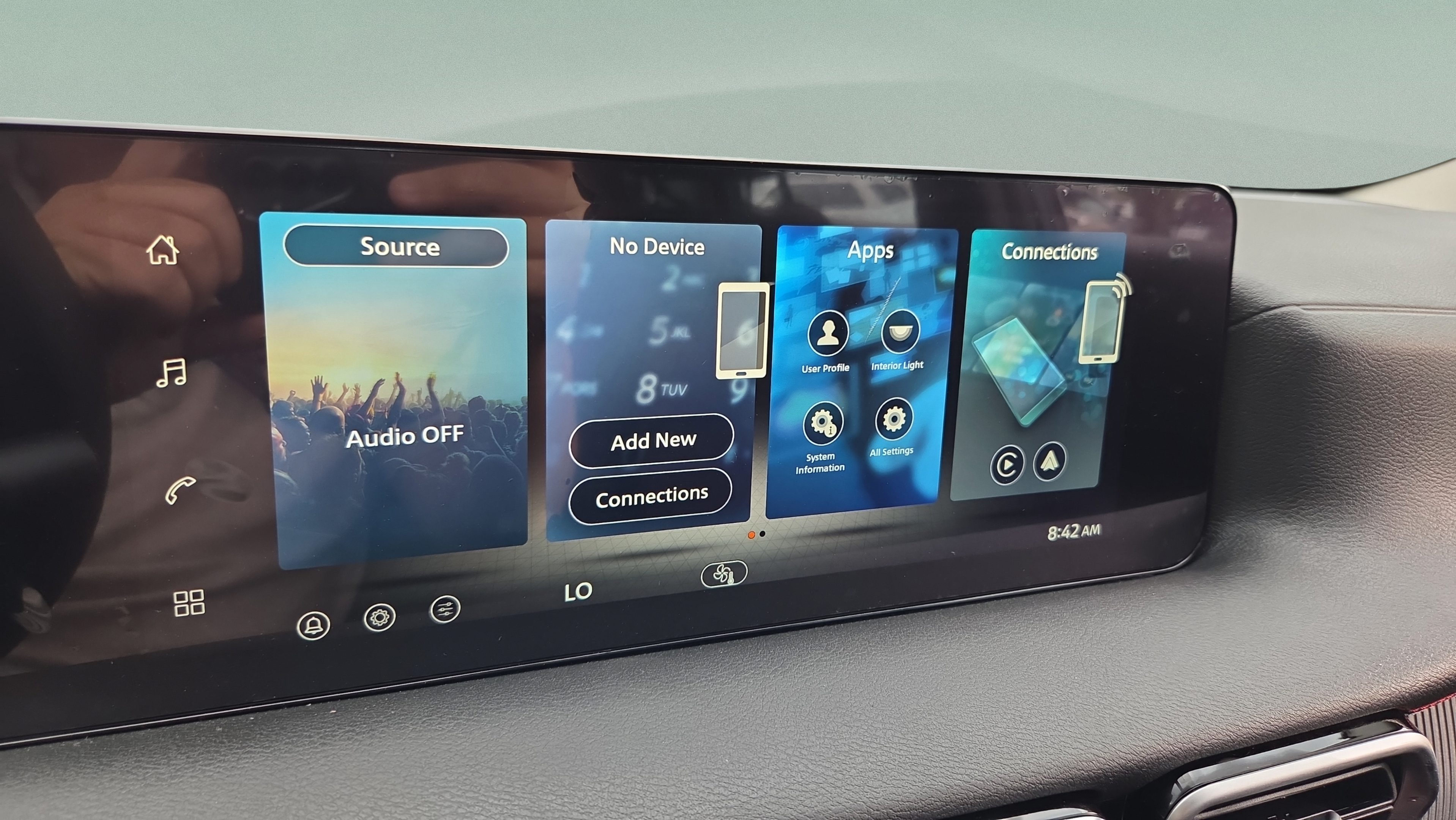 New 2027 Nissan Sentra SR w/ Floor Mat Package FWD image 22
