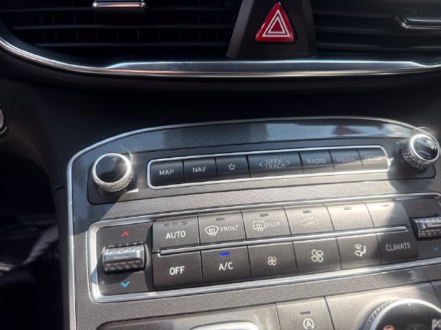 Used 2021 Hyundai Santa Fe Calligraphy AWD/4WD image 16