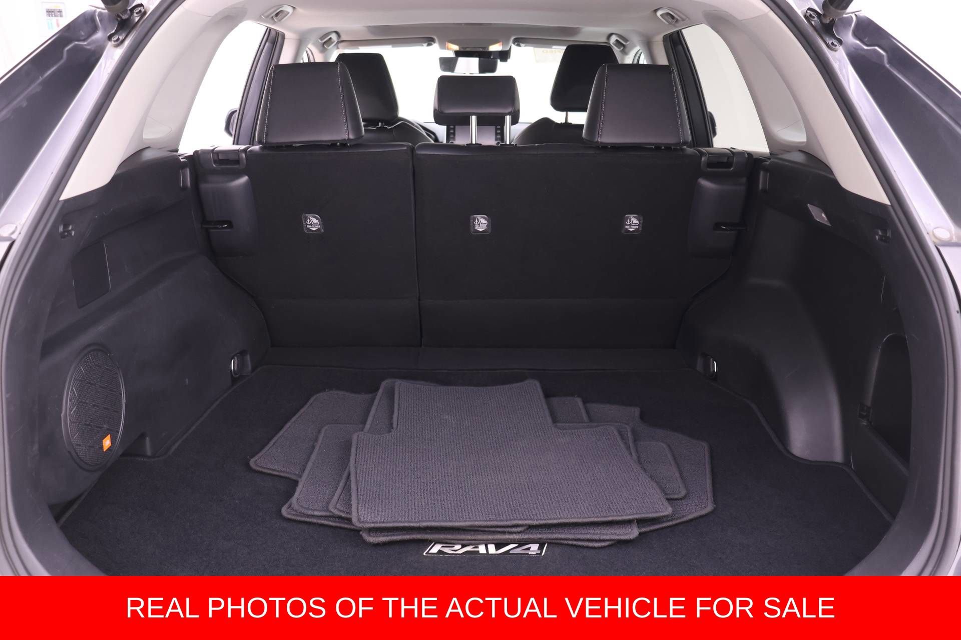 Certified 2020 Toyota RAV4 XLE Premium image 14