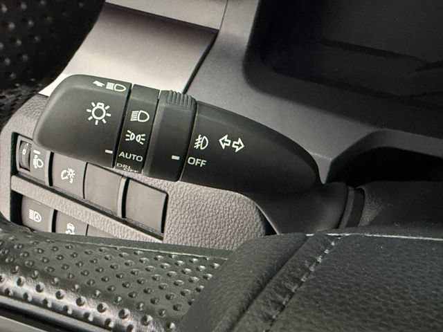 Used 2026 Toyota Tacoma SR5 AWD/4WD image 14