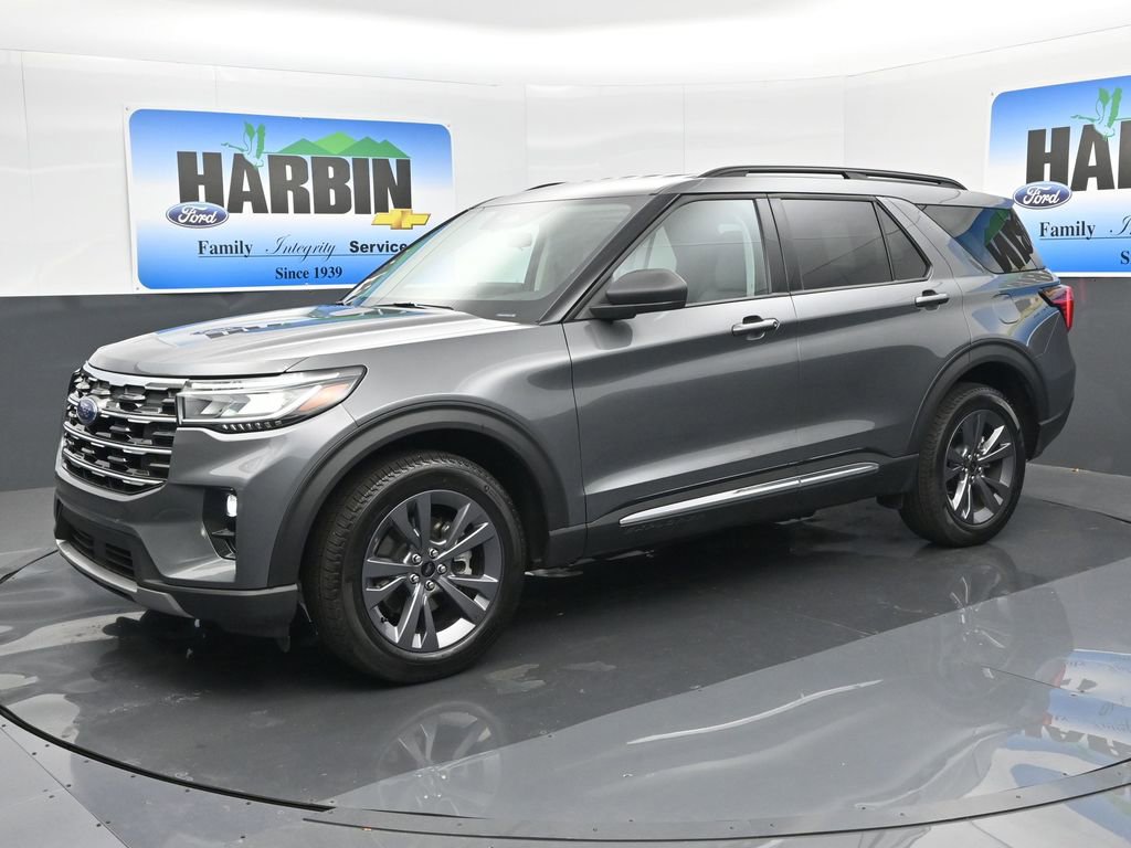 Used 2025 Ford Explorer Active w/ Active Comfort Package image 1
