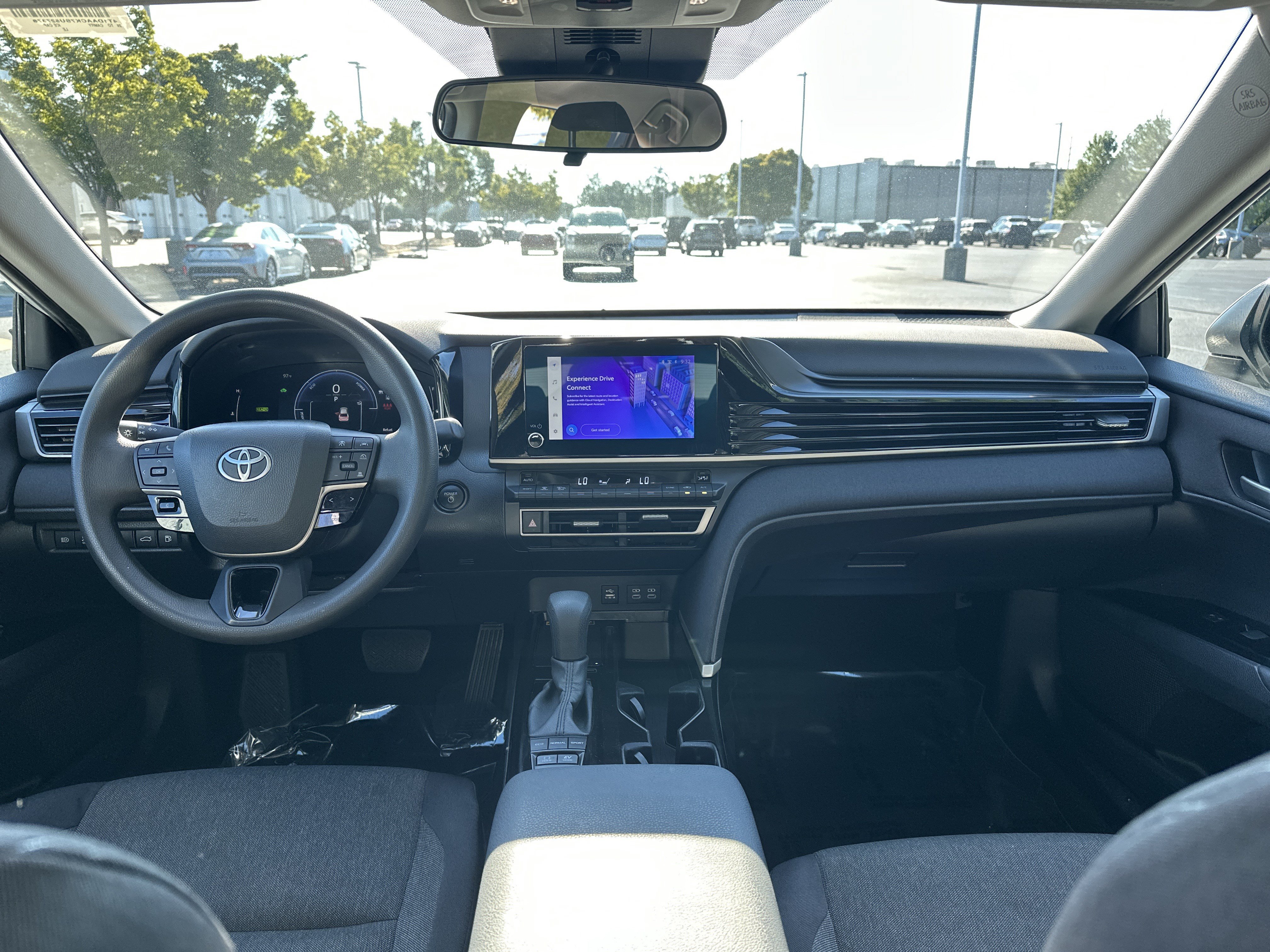 Used 2025 Toyota Camry LE FWD image 29