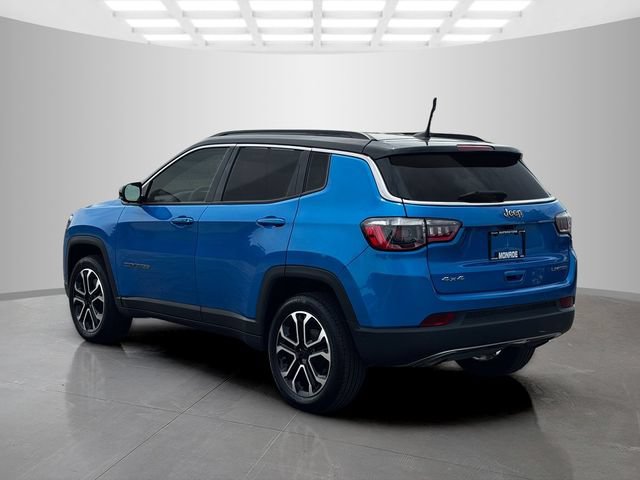 Used 2023 Jeep Compass Limited AWD/4WD image 5