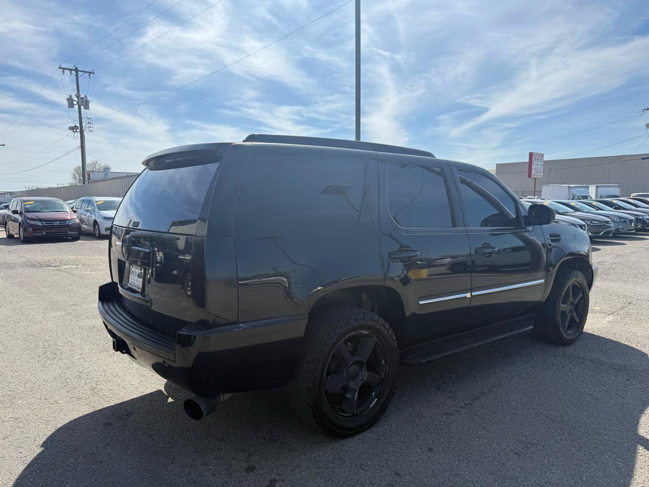 Used 2007 Cadillac Escalade AWD w/ Information Package image 6