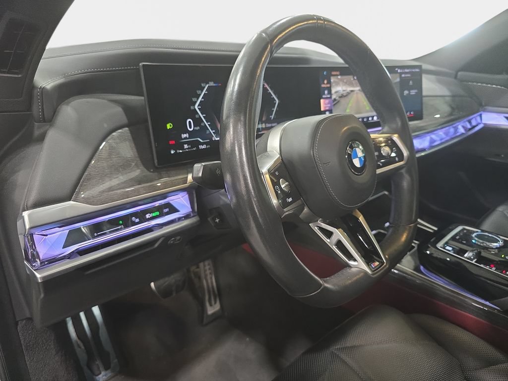 Certified 2023 BMW 740i RWD image 19