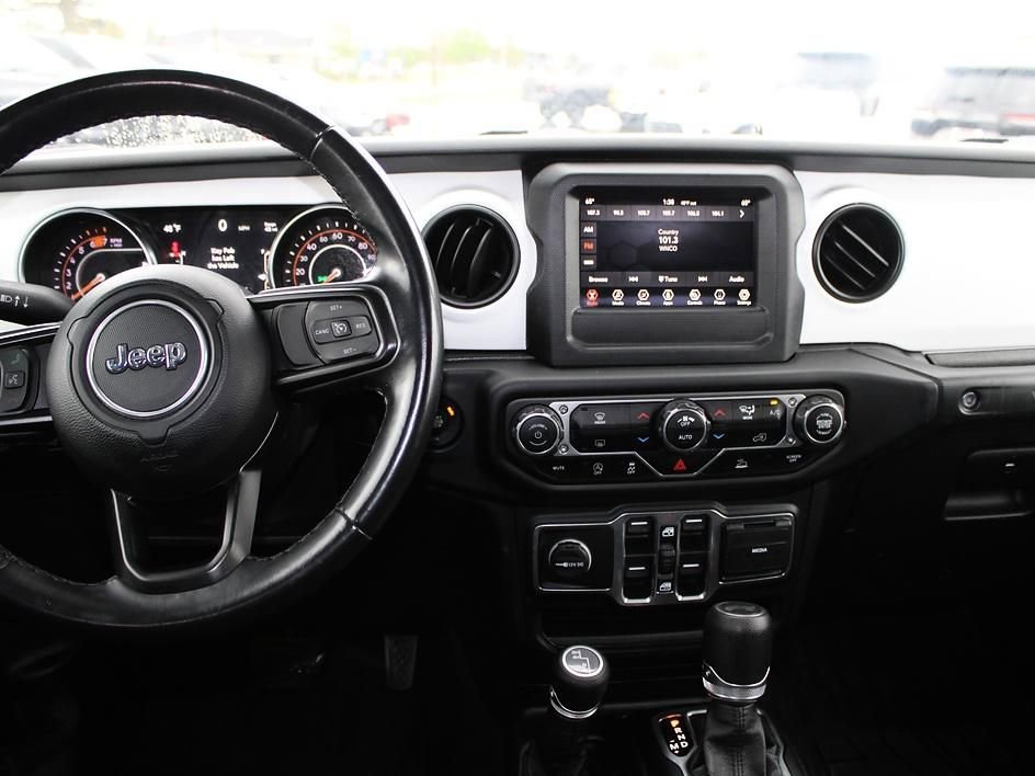 Used 2021 Jeep Wrangler Unlimited Sport AWD/4WD image 12