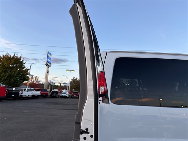 Used 2017 Chevrolet Express 3500 LT w/ LT Preferred Equipment Group image 30