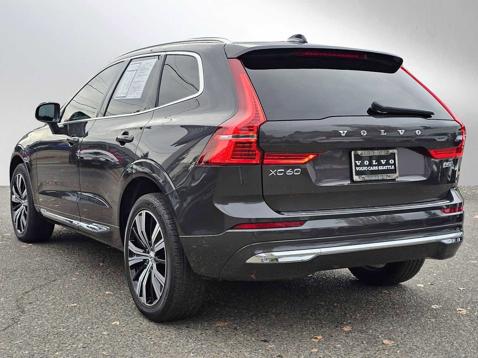 Certified 2023 Volvo XC60 B5 Plus w/ Climate Package image 5