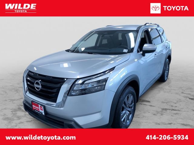 Used 2025 Nissan Pathfinder SV