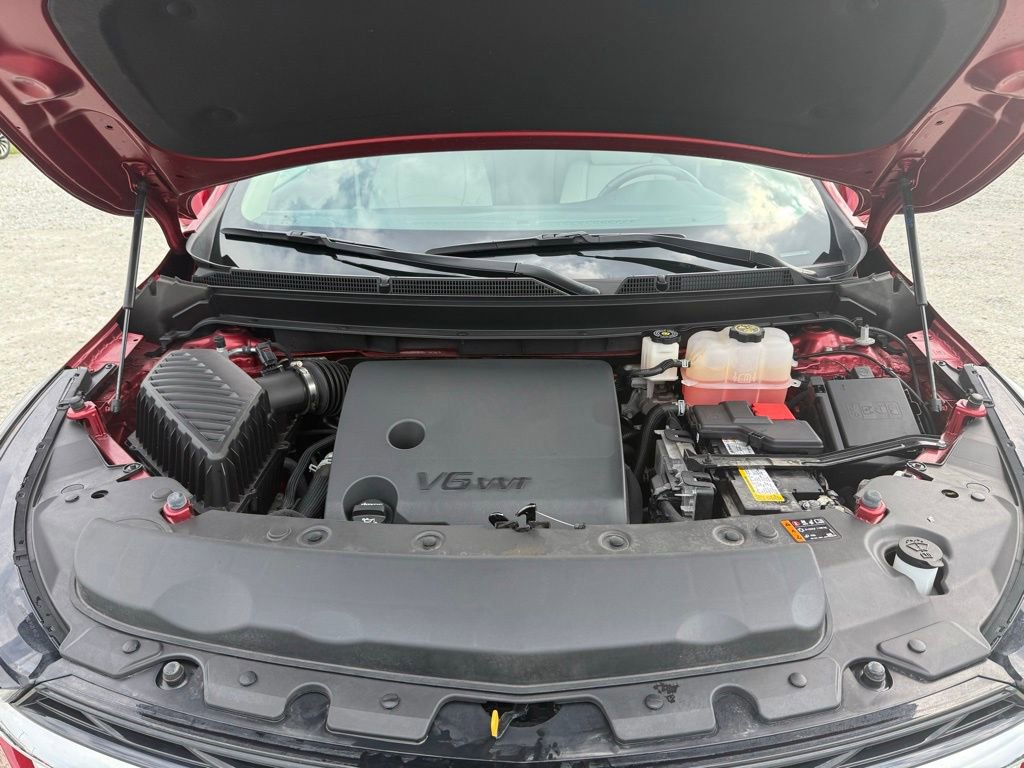 Used 2024 Buick Enclave Essence FWD image 18