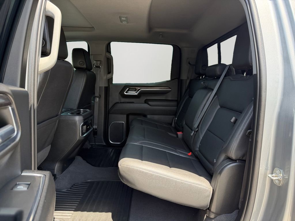 Used 2023 Chevrolet Silverado 1500 LTZ w/ LTZ Premium Package AWD/4WD image 15