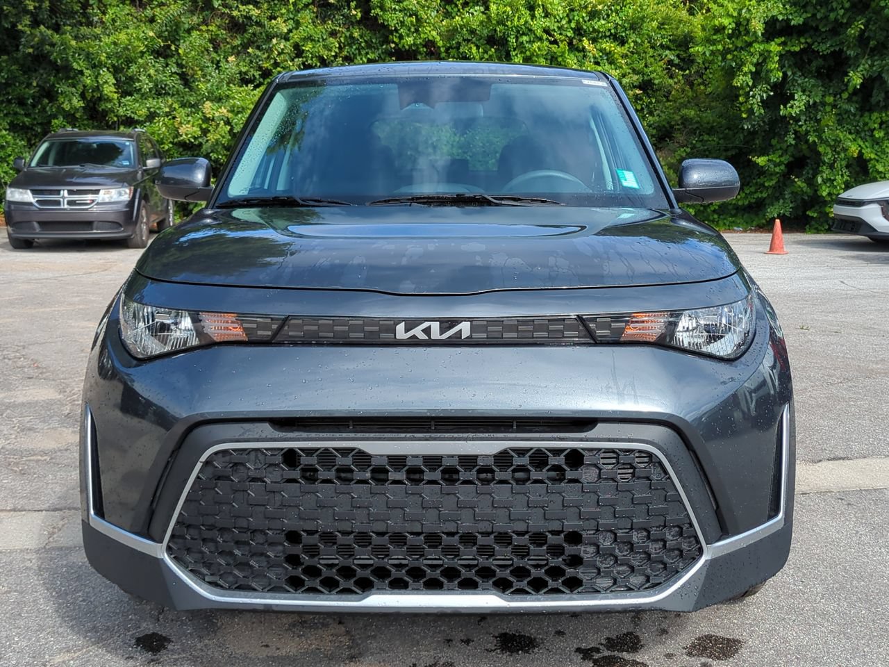 Certified 2025 Kia Soul LX w/ LX Technology Package FWD image 9