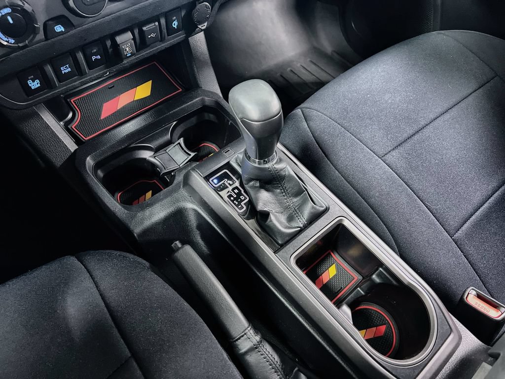 Used 2023 Toyota Tacoma TRD Off-Road w/ Advanced Technology Package AWD/4WD image 28