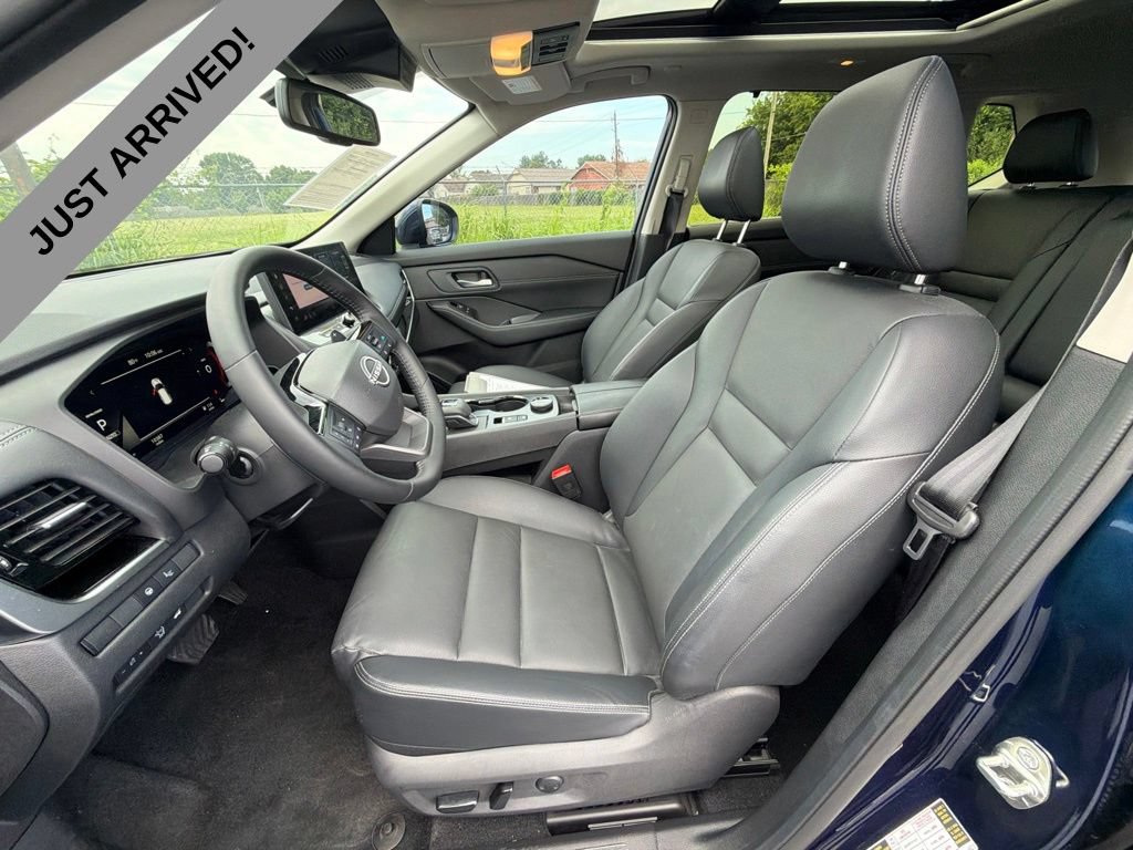 Certified 2025 Nissan Rogue SL w/ Tech Package AWD/4WD image 12