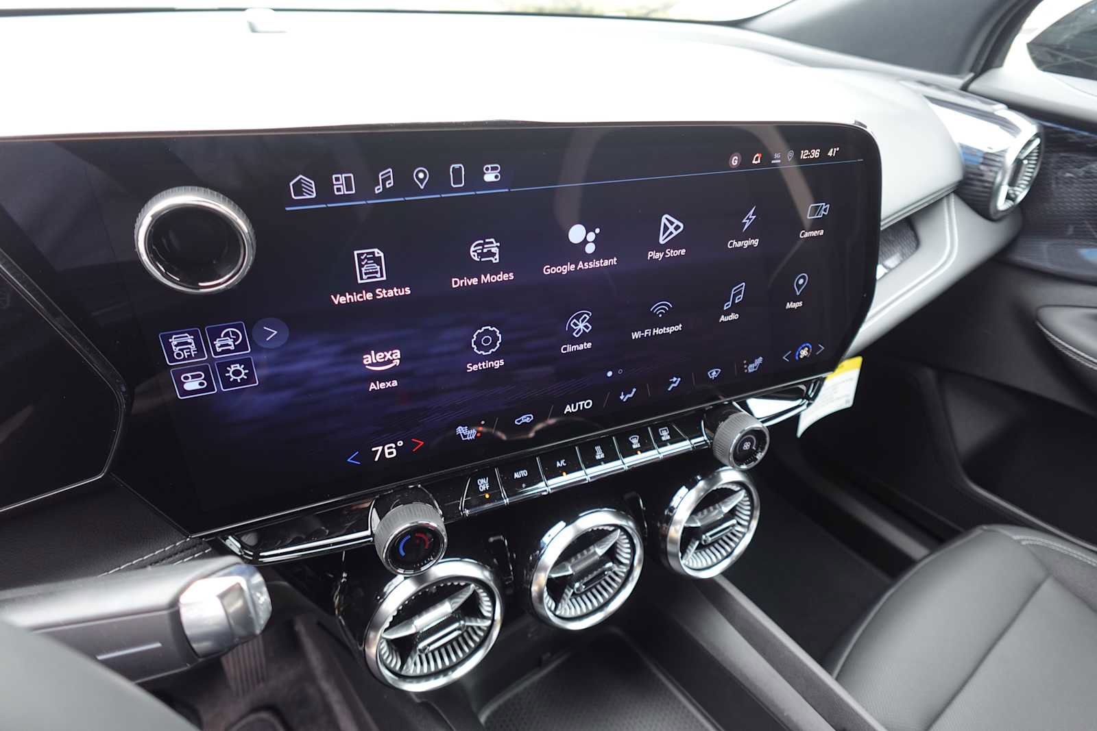New 2025 Chevrolet Blazer EV LT AWD/4WD image 19