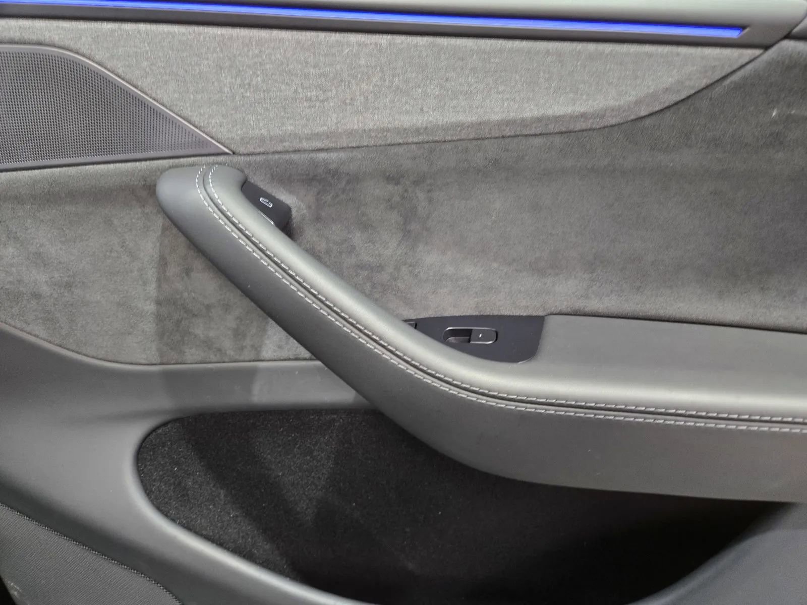 Used 2026 Tesla Model Y Long Range RWD image 6