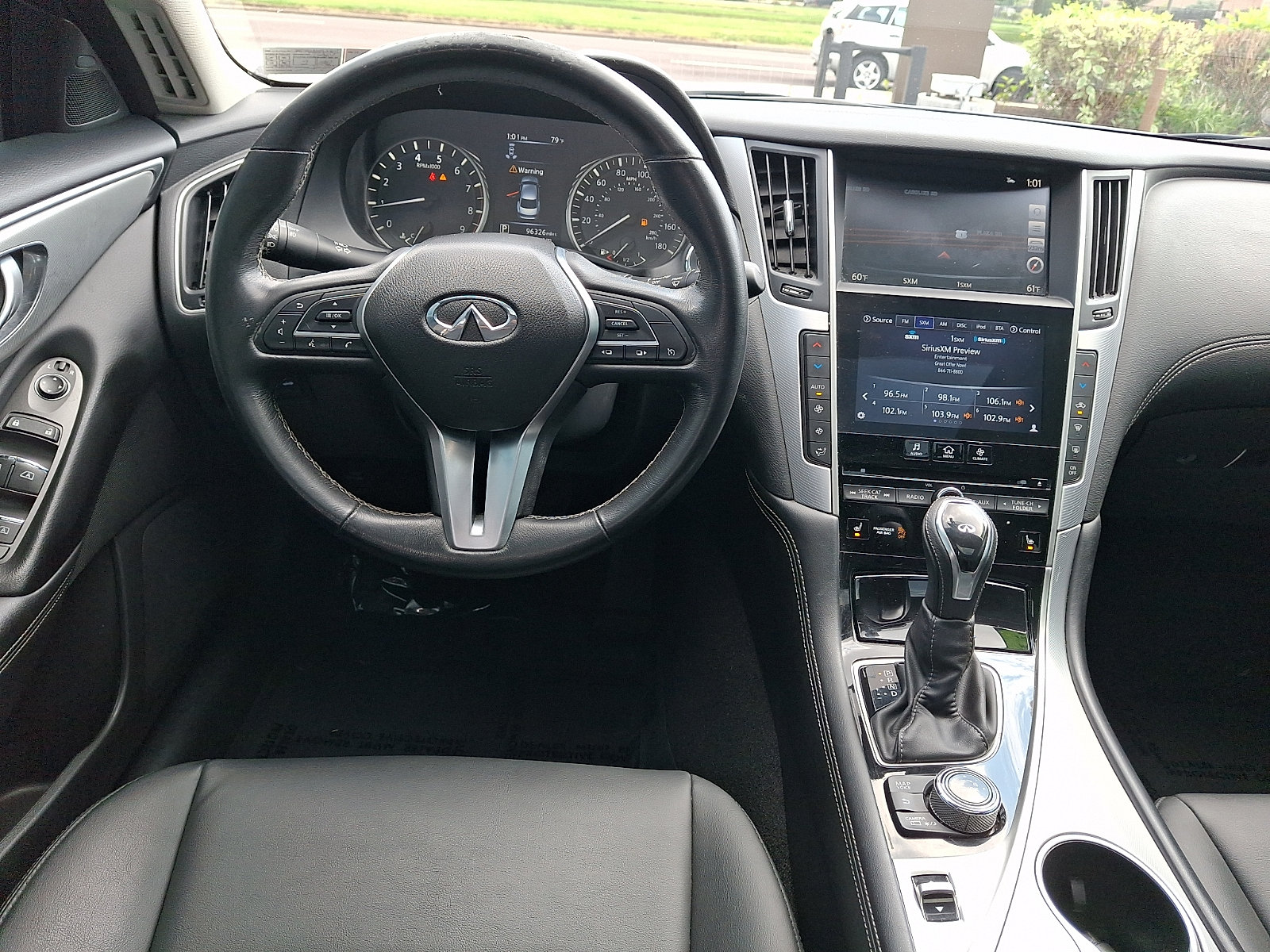Used 2019 INFINITI Q50 Luxe w/ Essential Package (3.0T Luxe) AWD/4WD image 11