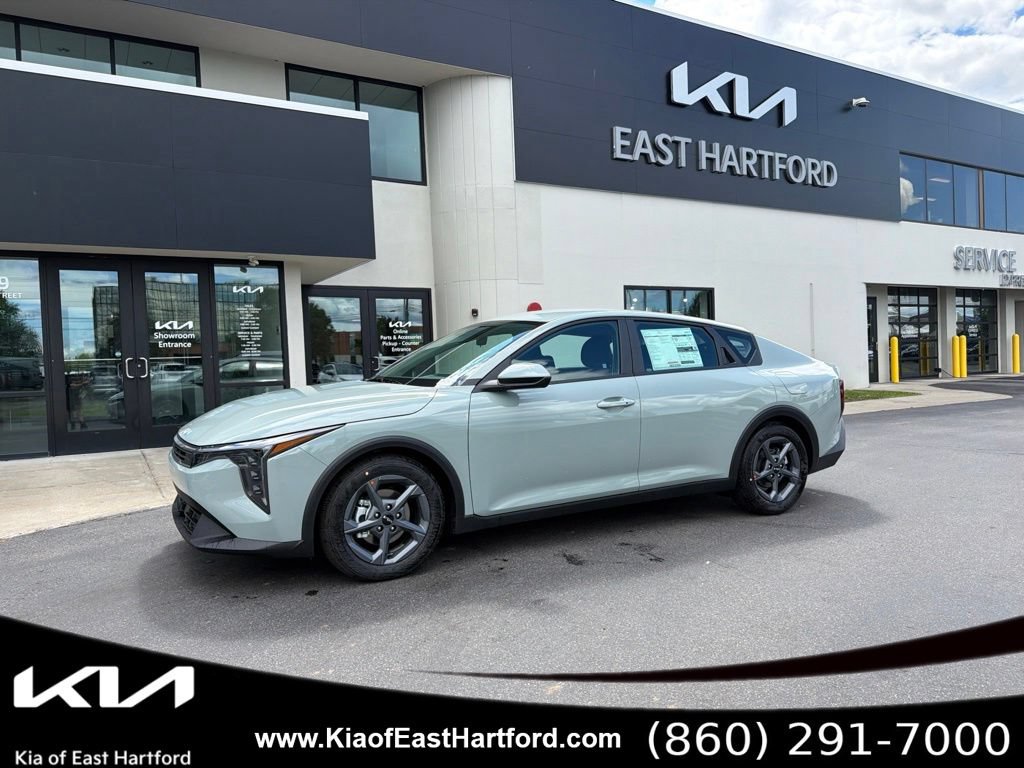 New 2026 Kia K4 FWD video 1