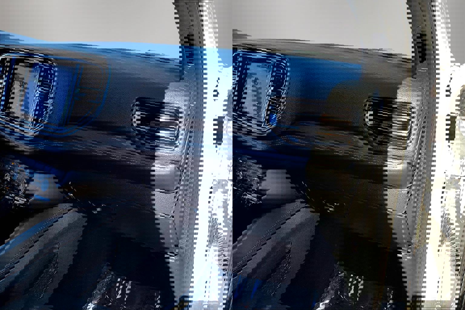 Used 2024 Dodge Durango SXT image 26