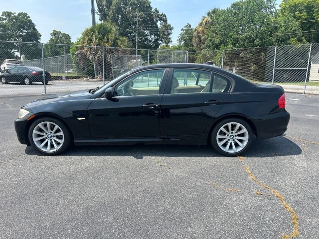 Used 2011 BMW 328i Sedan RWD image 2