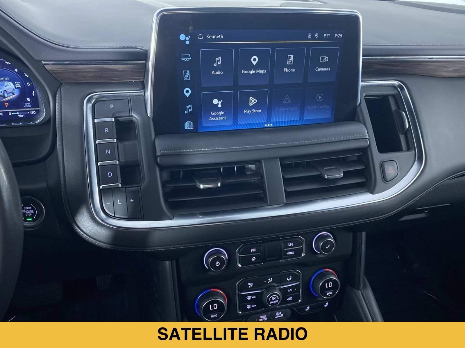 Certified 2022 Chevrolet Suburban LT w/ Luxury Package AWD/4WD image 5