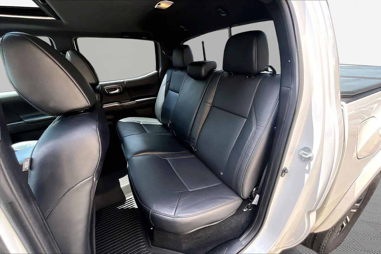Certified 2021 Toyota Tacoma TRD Sport w/ TRD Premium Sport Package AWD/4WD image 21