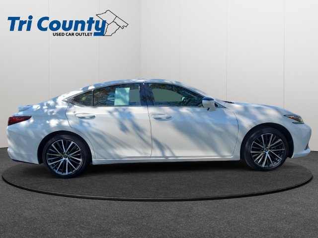 Used 2023 Lexus ES 350 w/ Premium Package FWD image 9