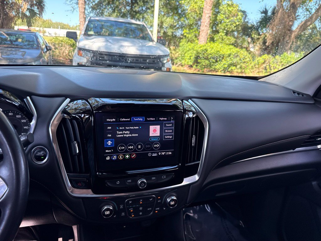 Used 2021 Chevrolet Traverse LT FWD image 33