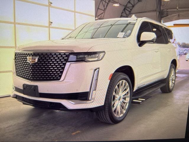 Used 2021 Cadillac Escalade Premium Luxury AWD/4WD image 3
