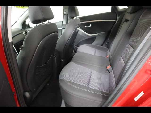 Used 2015 Hyundai Elantra GT FWD image 17