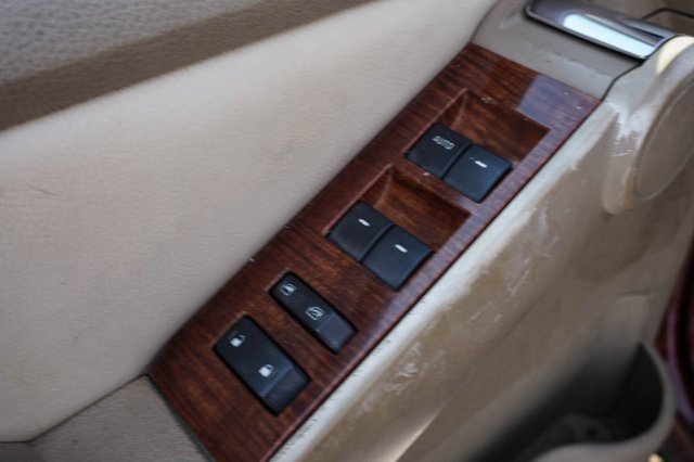 Used 2010 Ford Explorer Eddie Bauer image 8