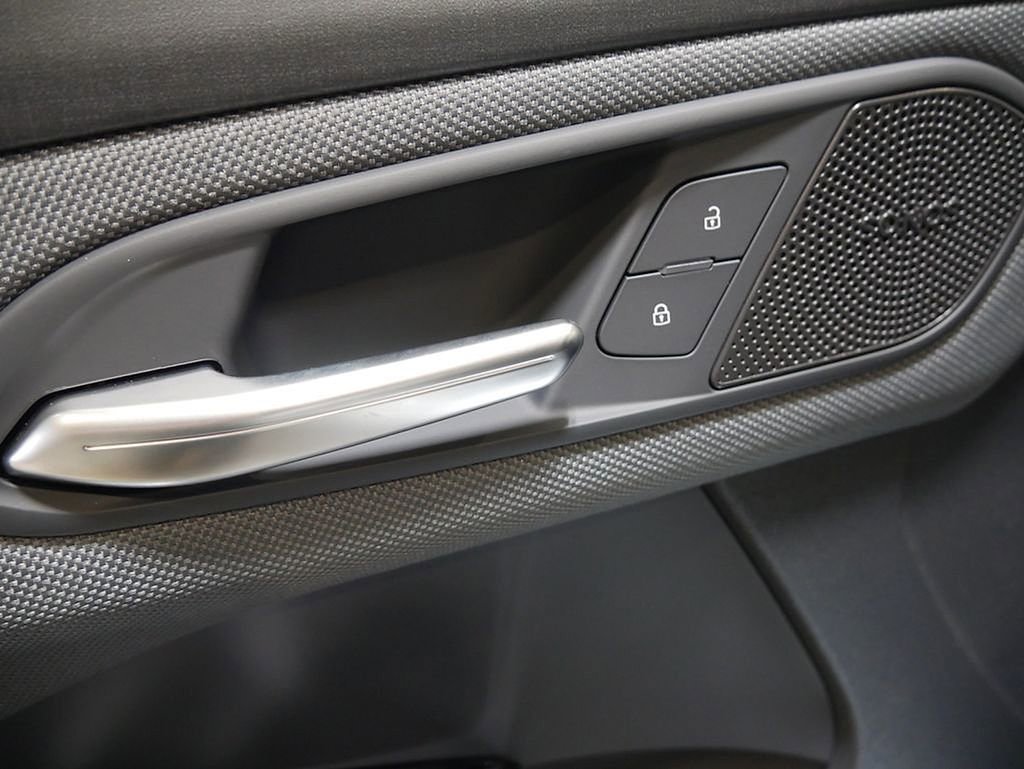 New 2026 Audi Q3 quattro 2.0T AWD/4WD image 17