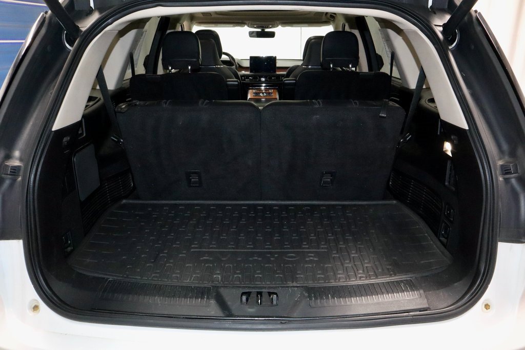 Used 2020 Lincoln Aviator Reserve w/ Equipment Group 201A image 15