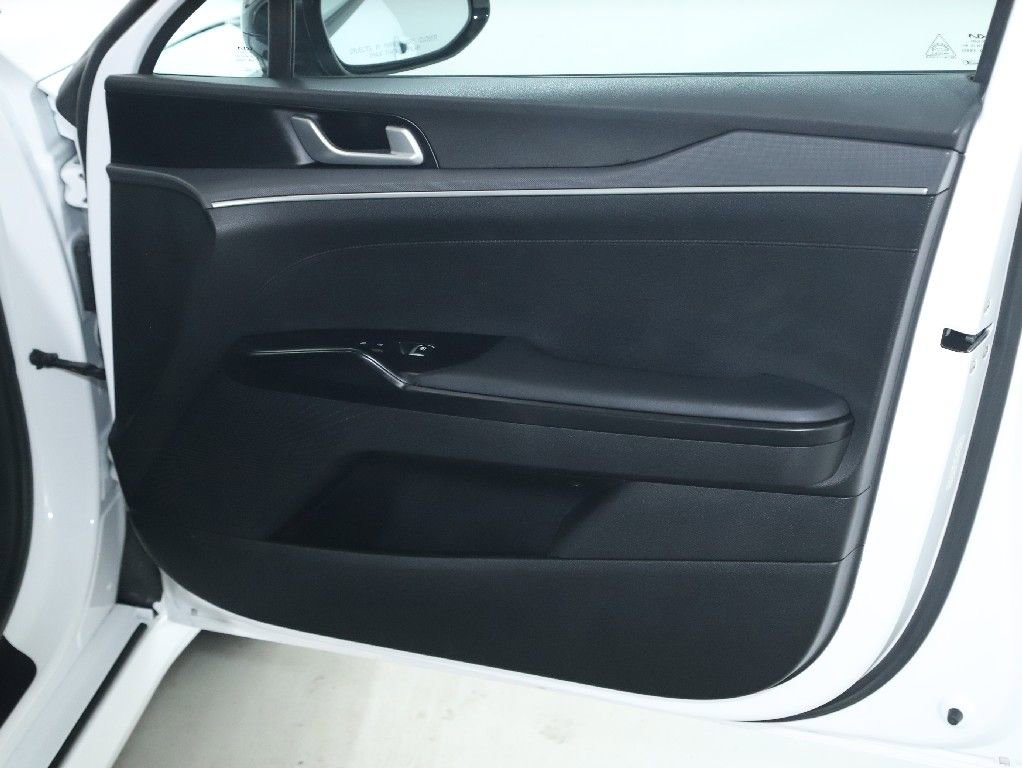 Used 2023 Kia K5 GT-Line image 35
