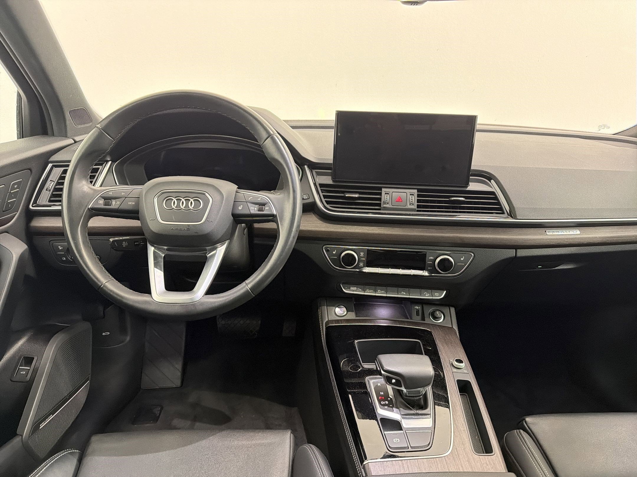 Certified 2023 Audi Q5 2.0T Premium Plus w/ Premium Plus Package AWD/4WD image 24