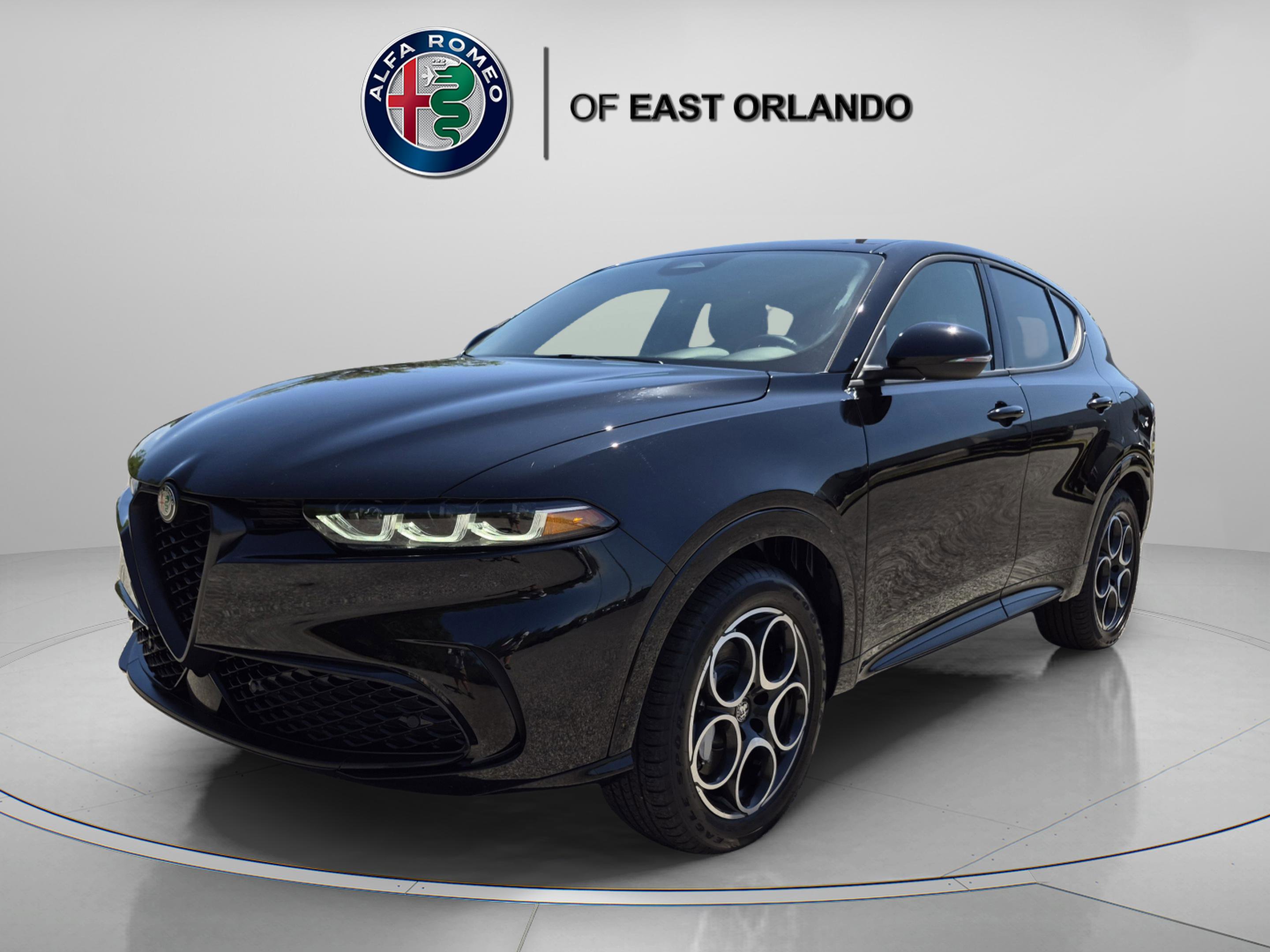 Used 2025 Alfa Romeo Tonale AWD/4WD image 3