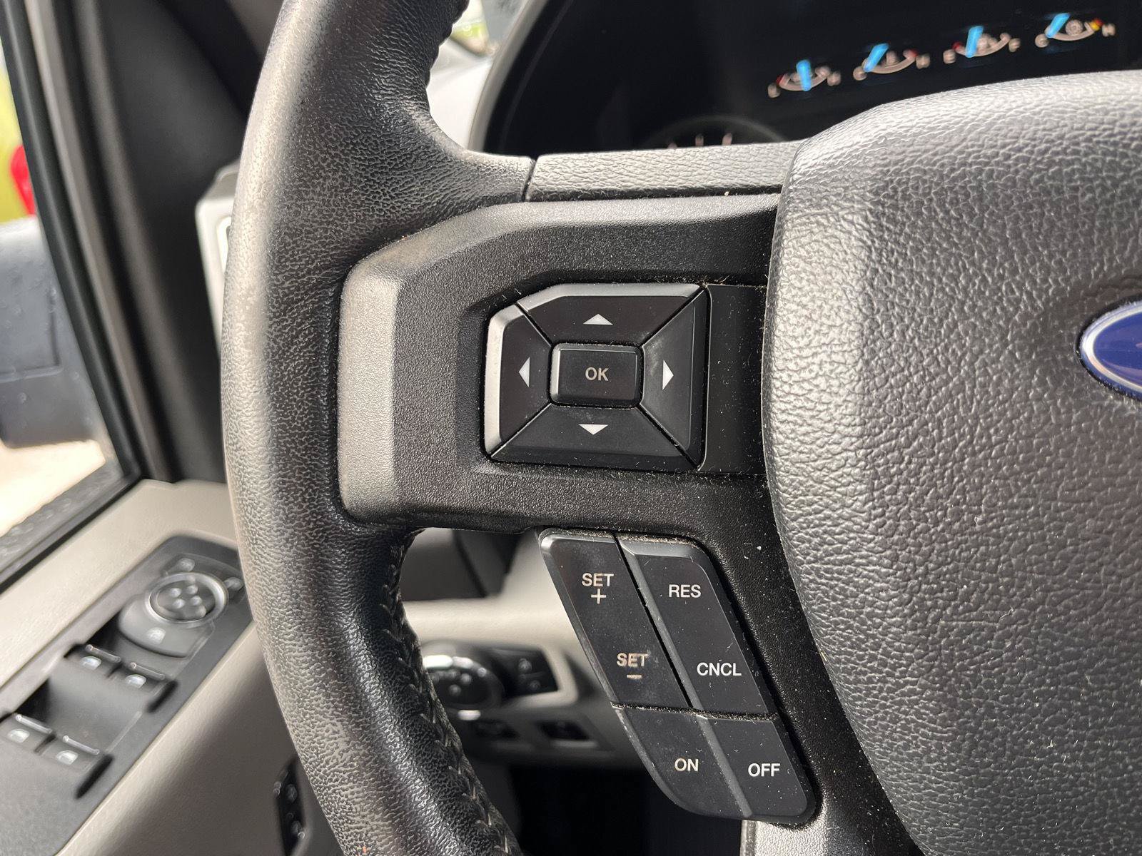 Used 2019 Ford F150 XLT w/ Equipment Group 302A Luxury AWD/4WD image 22