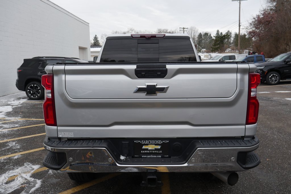Used 2022 Chevrolet Silverado 3500 LTZ w/ LTZ Premium Package image 6