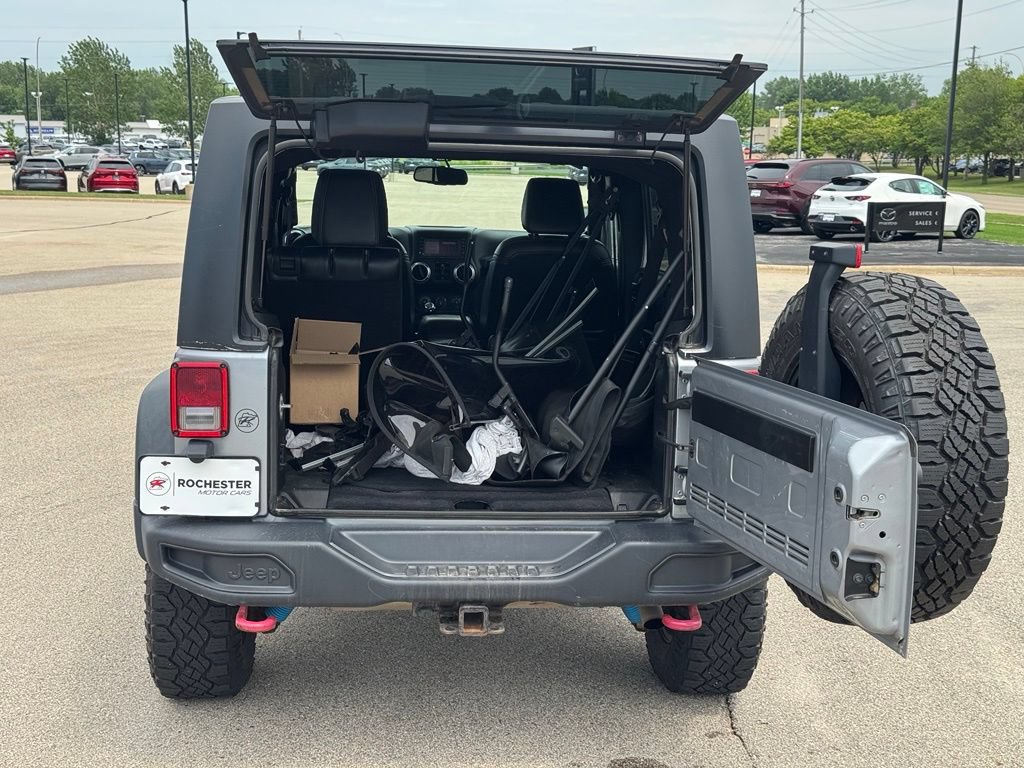 Used 2015 Jeep Wrangler Unlimited Rubicon AWD/4WD image 33