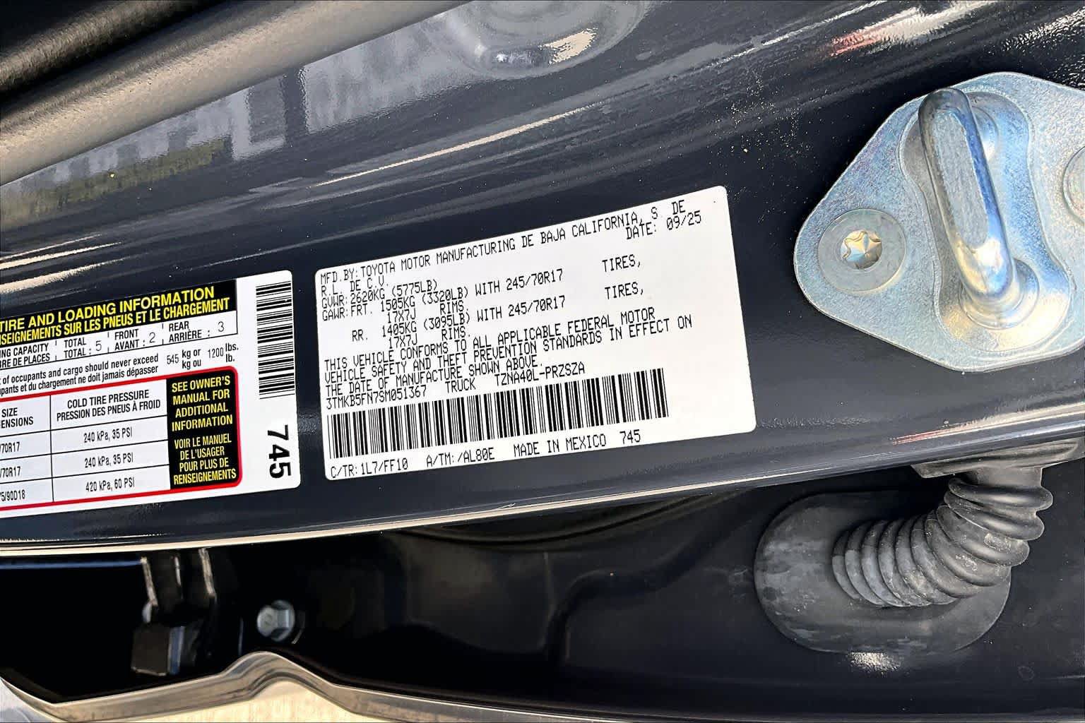 Used 2025 Toyota Tacoma SR5 RWD image 29